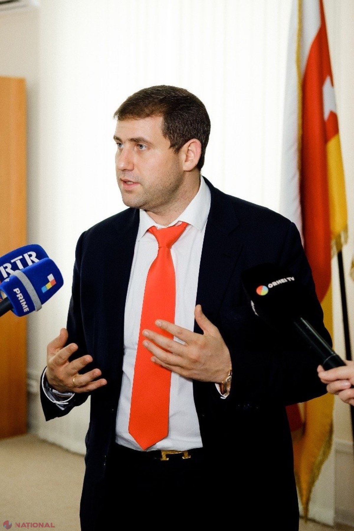 FOTO // Partidul „ȘOR” a început lucrările de iluminare stradală în al șaptelea sat din circumscripțiile 18 și 19