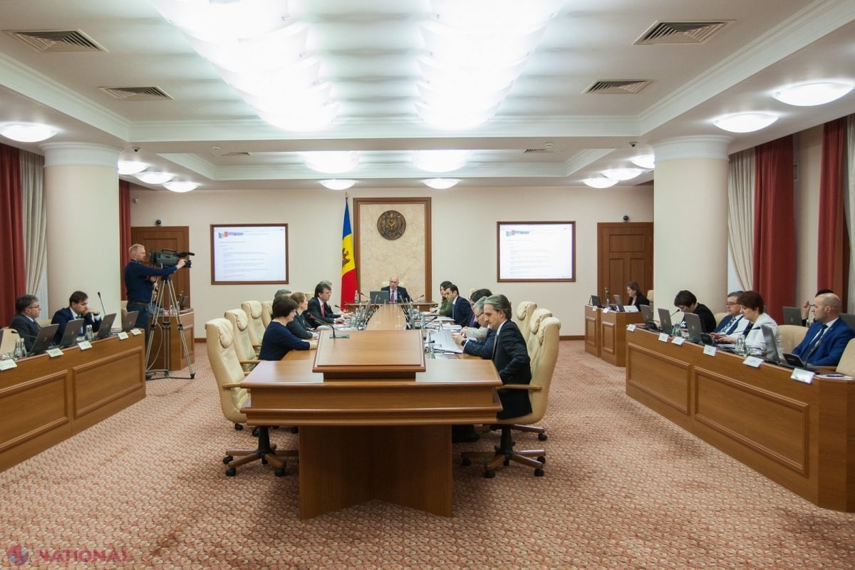 DEBIROCRATIZARE // Cetățenii și companiile din R. Moldova ar putea prezenta doar buletinele de identitate pentru procedurile CADASTRALE