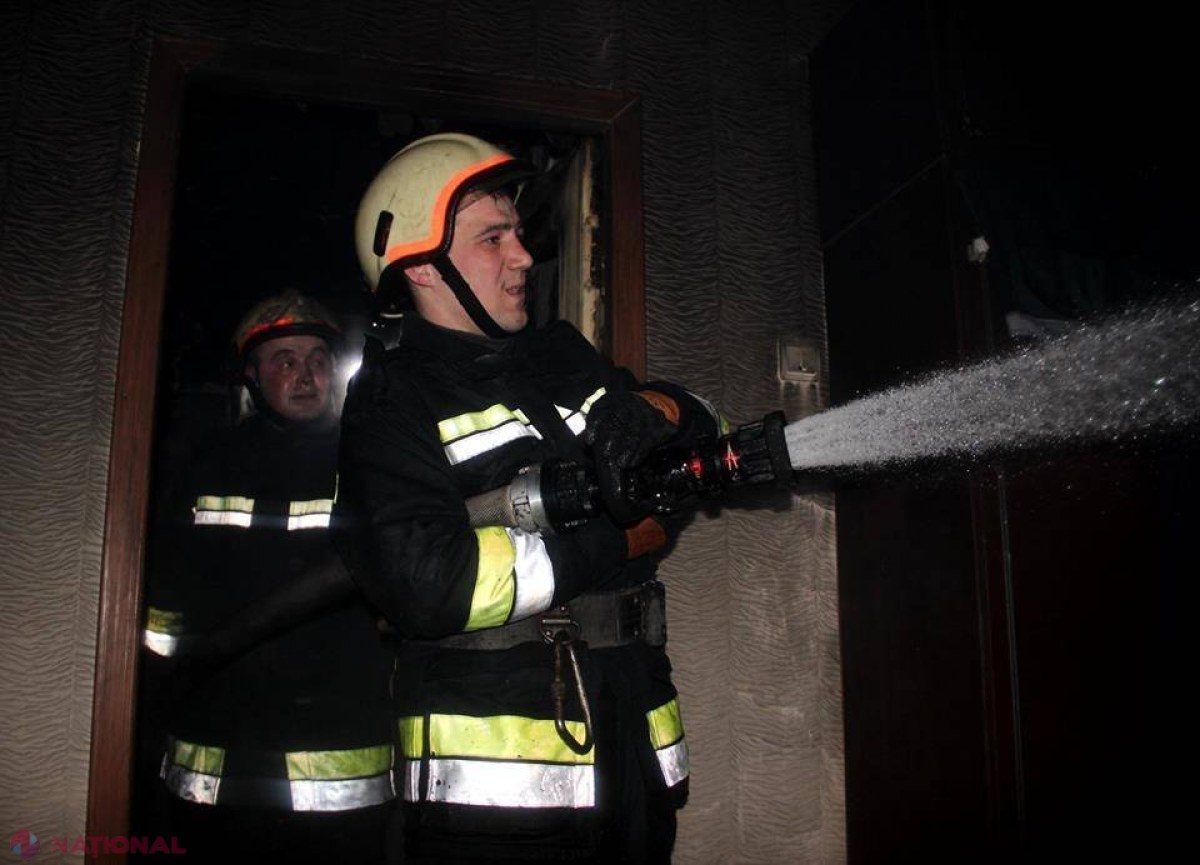 Trei copii, SALVAȚI din FLĂCĂRI într-o suburbie a capitalei