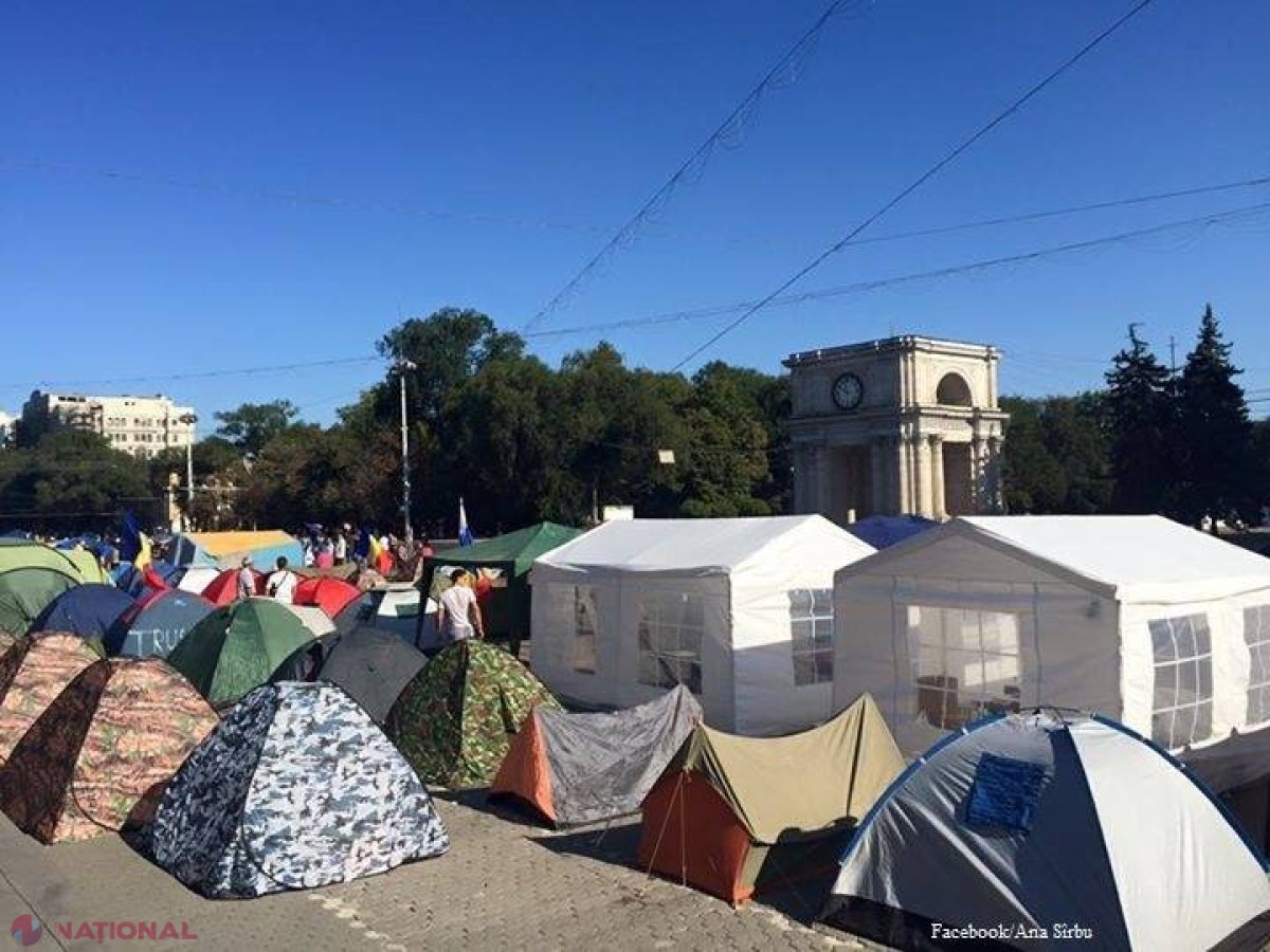 Unioniștii își instalează corturi în centrul capitalei 