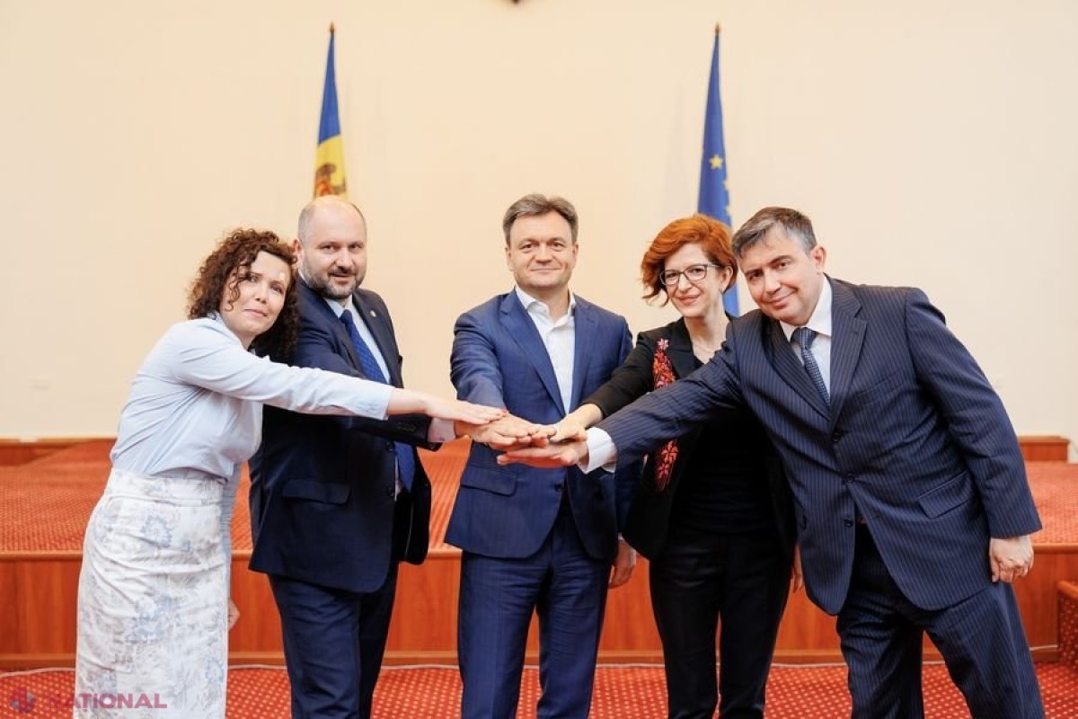 VIDEO // Contoare INTELIGENTE pentru energia electrică în 35 000 de instituții publice și gospodării casnice din R. Moldova. Cum ne vor influența aceste dispozitive cheltuielile. ​„Viitorul începe ASTĂZI”. Primul contor a fost instalat la Guvern