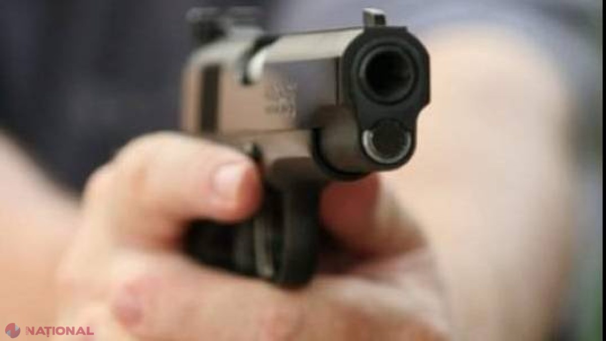 Ştrăşeni // Un fost polițist și-a împuşcat soţia și apoi s-a sinucis