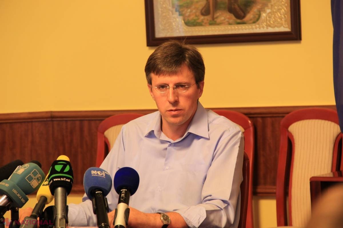 Liberalii mizează pe un „AJUTOR” din partea lui Voronin