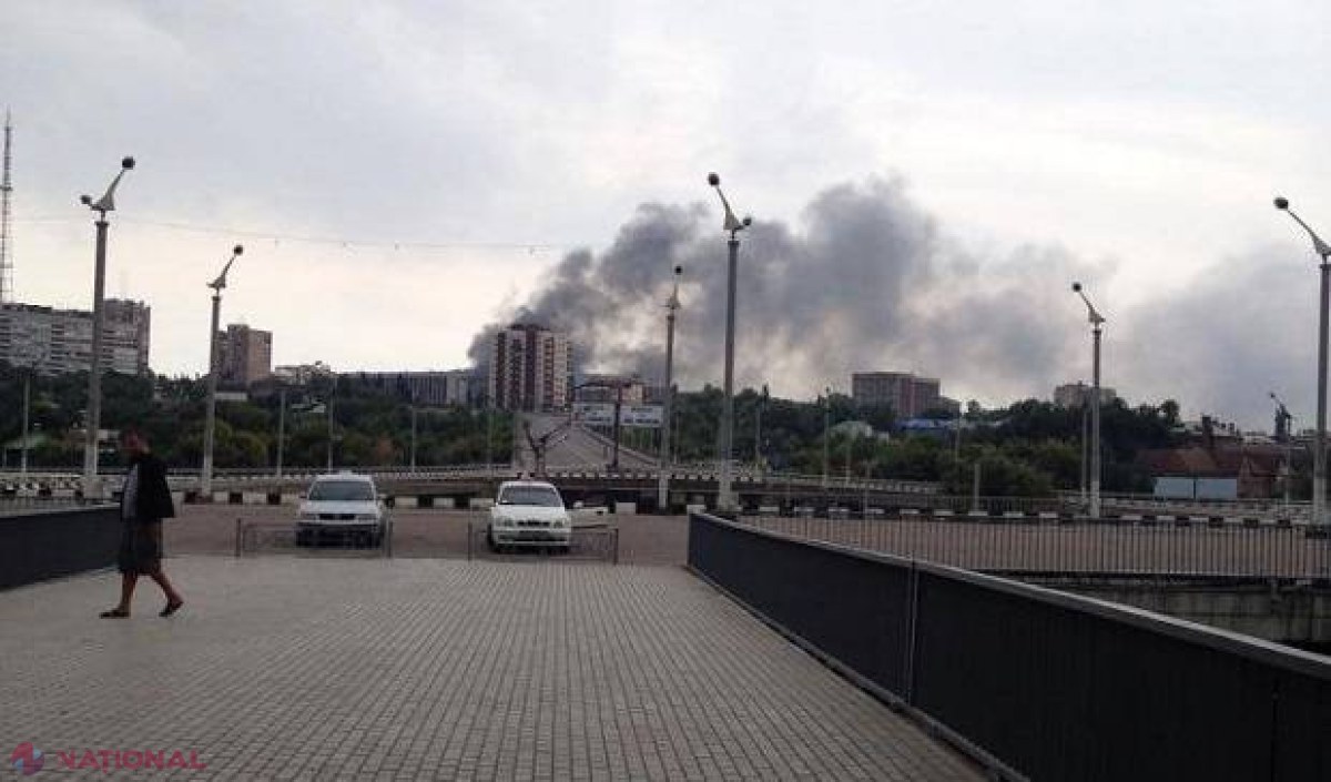 Militarii ucraineni s-au retras de pe aeroportul din Luhansk. Separatiștii atacă cu tancuri rusești 
