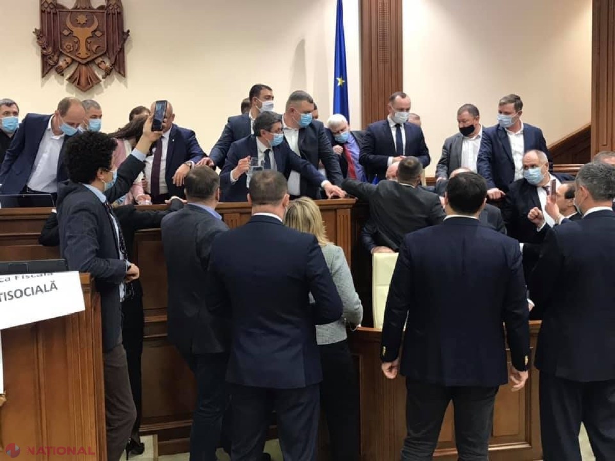 VIDEO, UPDATE // Ședința RELUATĂ cu noi ALTERCAȚII! SIS-ul a fost trecut în subordinea Parlamentului. SCHIMBĂRI în componența Biroului permanent al Legislativului. „A fost un DEZMĂȚ”