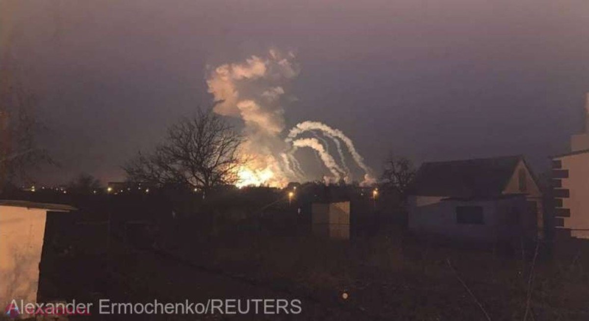Muniţia dintr-un depozit rusesc aflat în apropierea graniţei cu Ucraina a luat foc: Ruşii spun că din cauza arşiţei