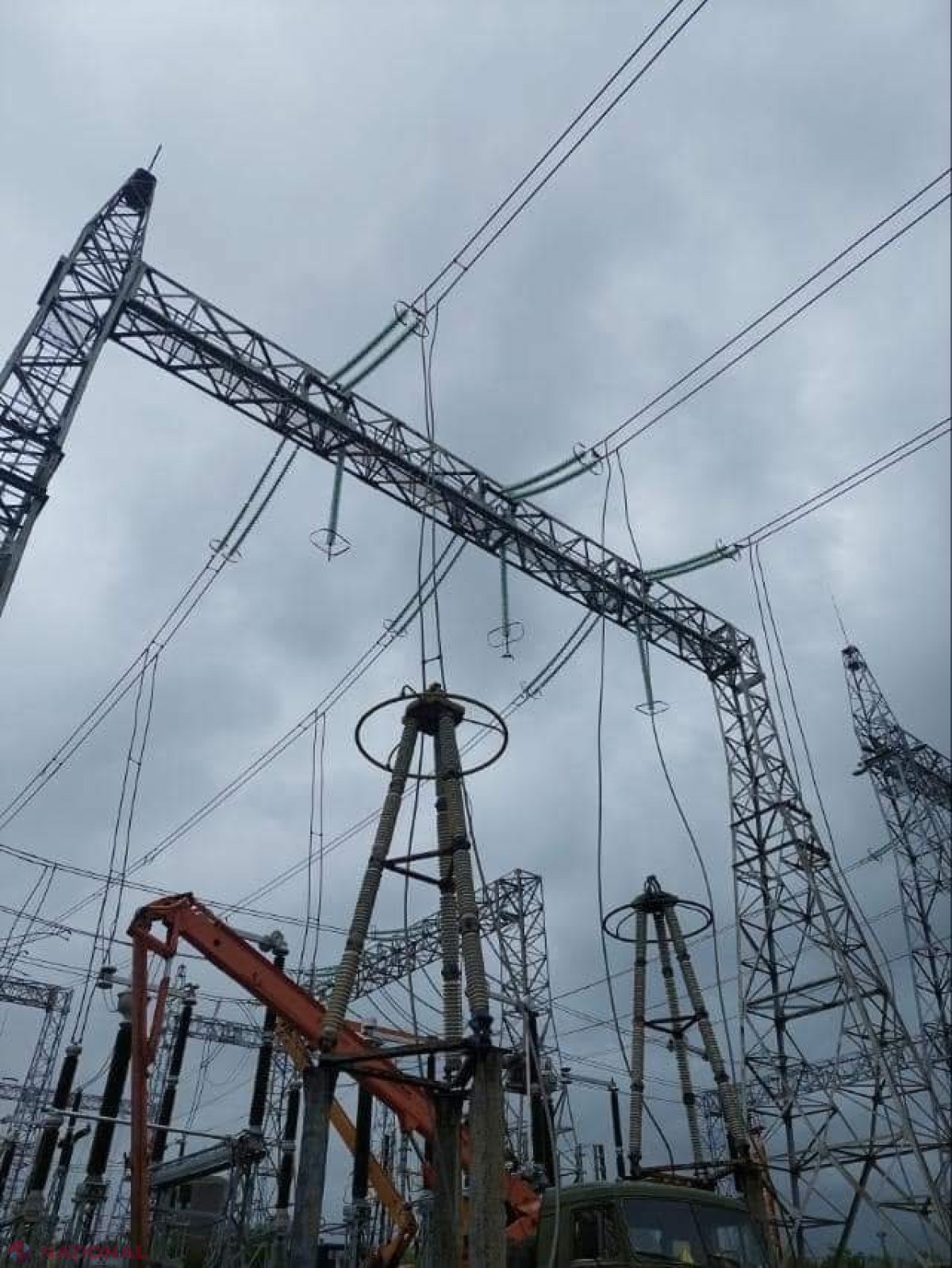 Prima etapă a lucrărilor de reconstrucție a Stației Electrice Vulcănești a fost finalizată, anunță „Moldelectrica”
