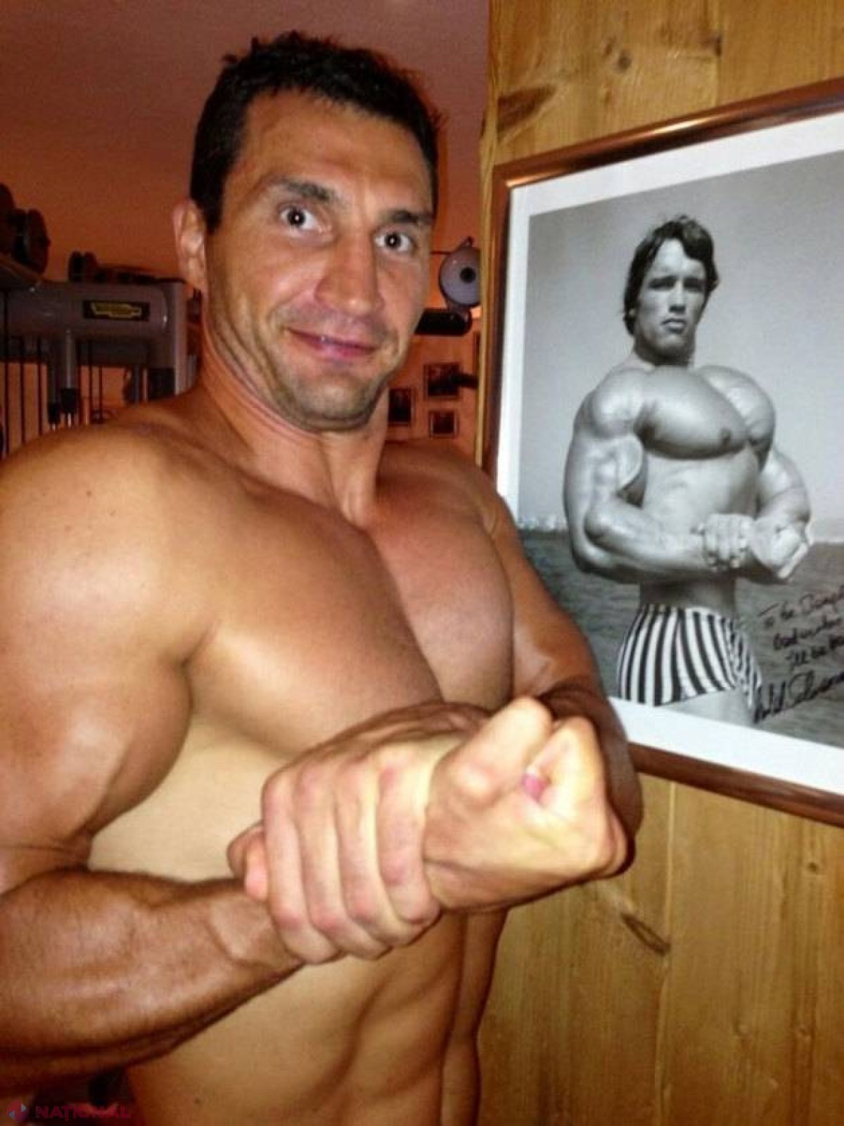 FOTO Arnold Schwarzenegger, gest neaşteptat la adresa boxerului Vladimir Klitshko!