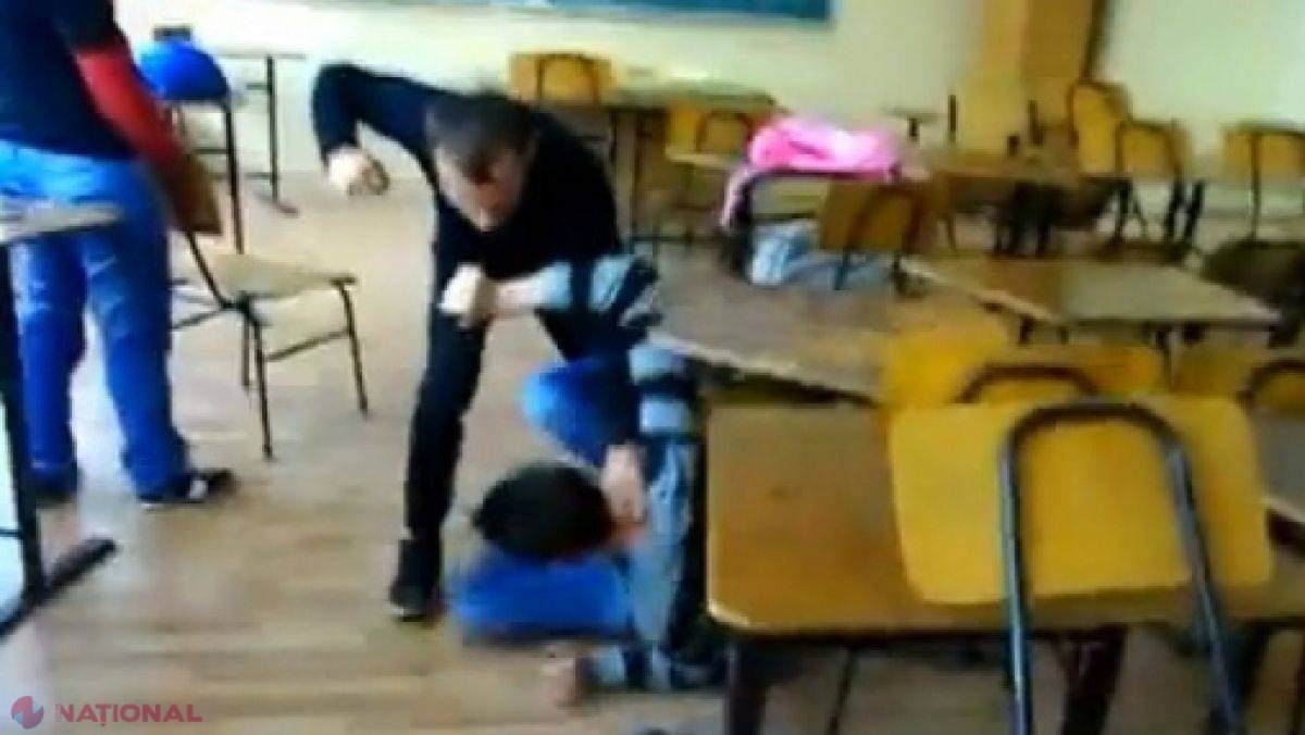 Un profesor din R. Moldova, CONDAMNAT pentru că a bătut un elev
