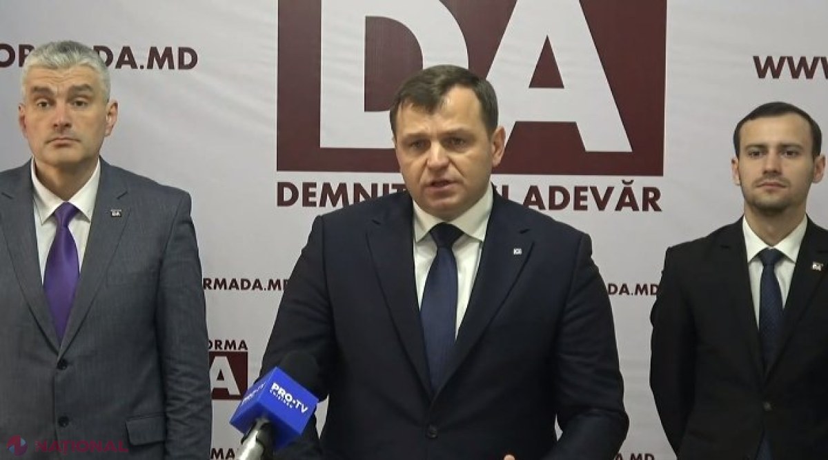 Noi DETALII despre „tentativa de PUCI anticonstituțional”. Ar fi fost identificat INTERMEDIARUL dintre judecătorii CC și Vlad Plahotniuc