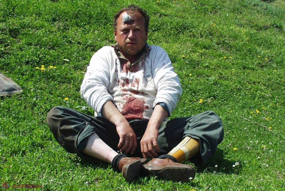 ABUZ // I-au pus cătușe inclusiv la piciorul „de lemn”, l-au bătut și l-au închis: Pedeapsă BLÂNDĂ pentru polițitii care și-au bătut joc de o persoană cu dizabilități din R. Moldova