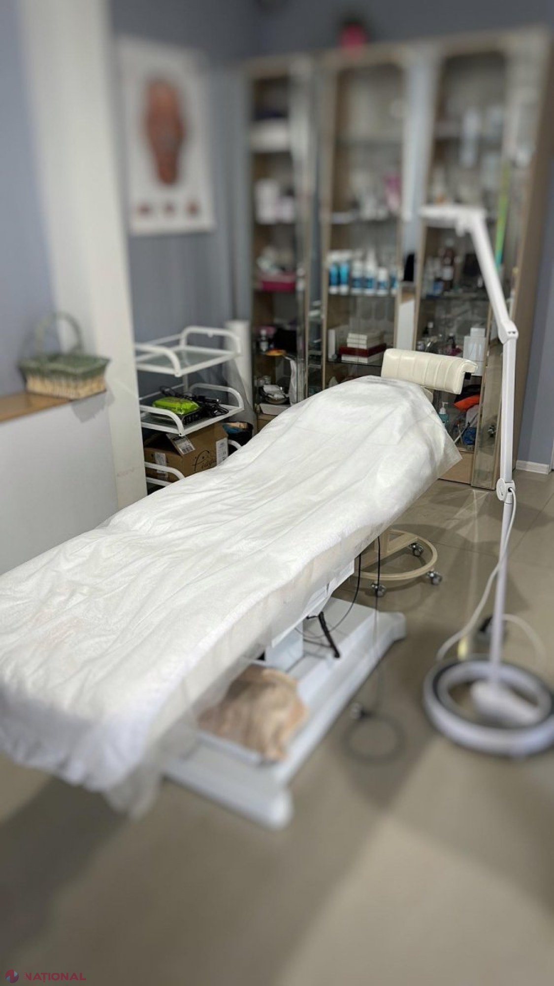 FOTO // Botox de contrabandă în R. Moldova. Substanța transportată în condiții improprii era folosită de o clinică de frumusețe din Chișinău