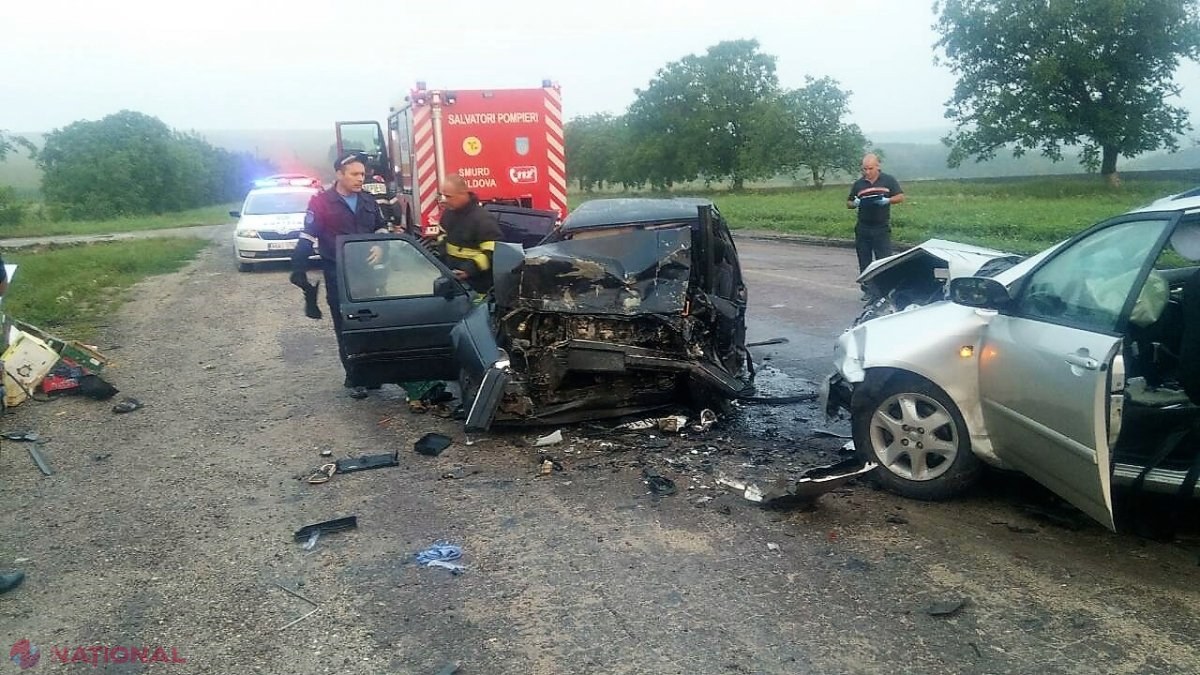 FOTO // ACCIDENT CUMPLIT pe traseul Bălți-Glodeni: Două mașini, făcute zob. Există victime