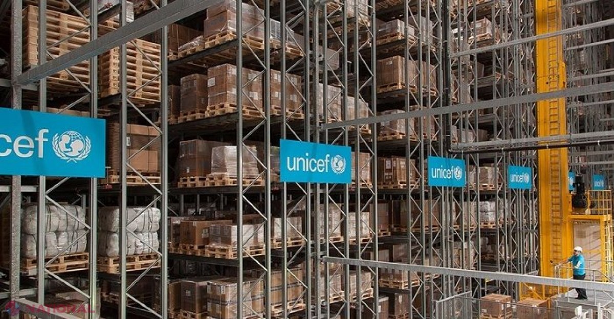 UNICEF Moldova a achiziționat 1,4 tone de echipamente medicale și de protecție pentru lucrătorii medicali din R. Moldova: Jumătate din acest lot a ajuns la Chișinău cu avionul venit din China