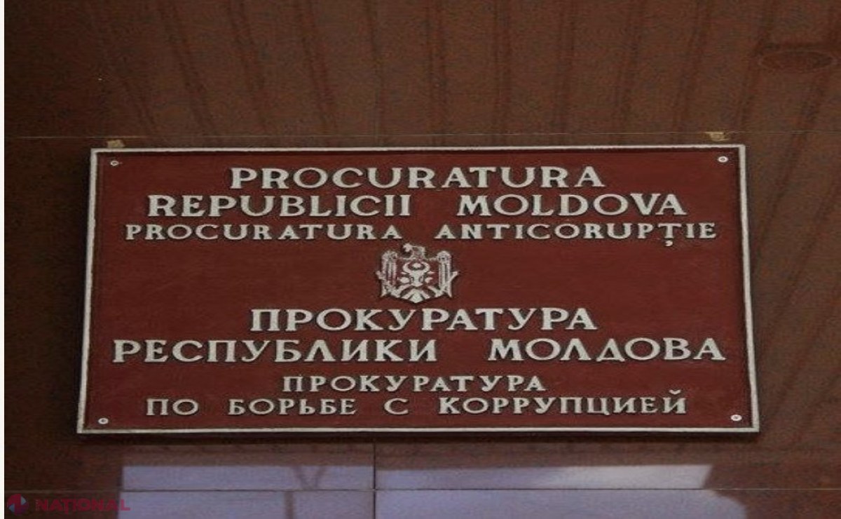 Polițist din R. Moldova, încătușat la scurt timp după ce a încasat 1 000 de euro mită