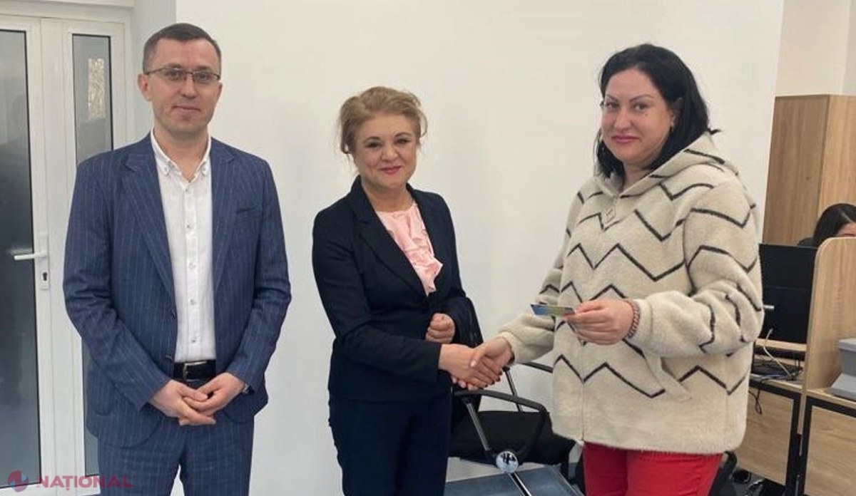 Mai multe DREPTURI pentru refugiații din R. Moldova. Inspectoratul General pentru Migrație a eliberat PRIMUL document de identitate al beneficiarului de protecție temporară pe teritoriul republicii