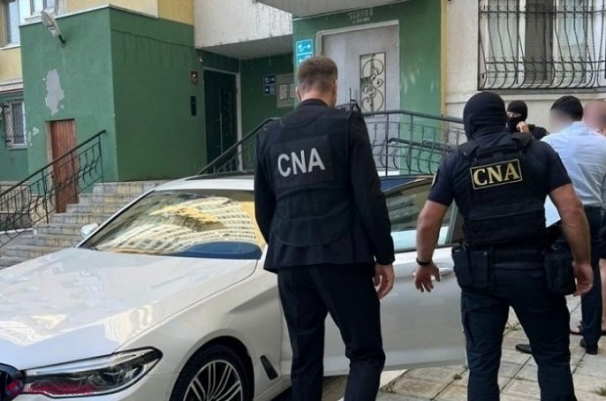 Vameșul și complicele său, reținuți în cazul unei MITE de 10 000 de euro, dar și bărbatul reținut în dosarul mitei de peste un MILION de lei – în AREST pentru 30 de zile