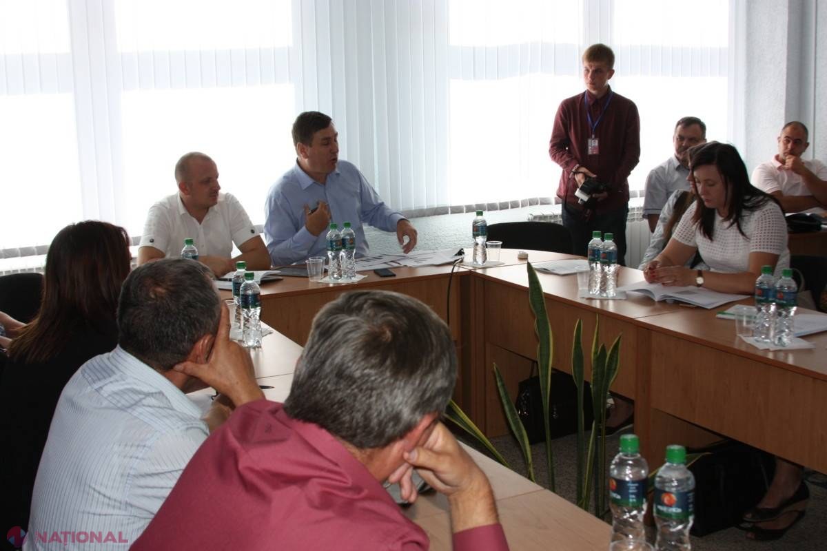 SONDAJ // Birocrația din R. Moldova împinge businessul la acte de CORUPȚIE: O treime din oamenii de afaceri oferă mită, fiindcă „așa trebuie”