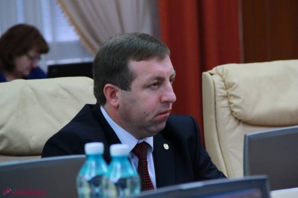 Cum comentează Oleg Balan acuzațiile că i-ar fi transmis documente cu caracter secret lui Vlad Filat