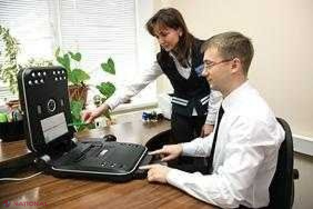 Acte de identitate, solicitate din... PAT: Sute de cetățeni ai R. Moldova au solicitat acasă Oficiul MOBIL de documentare