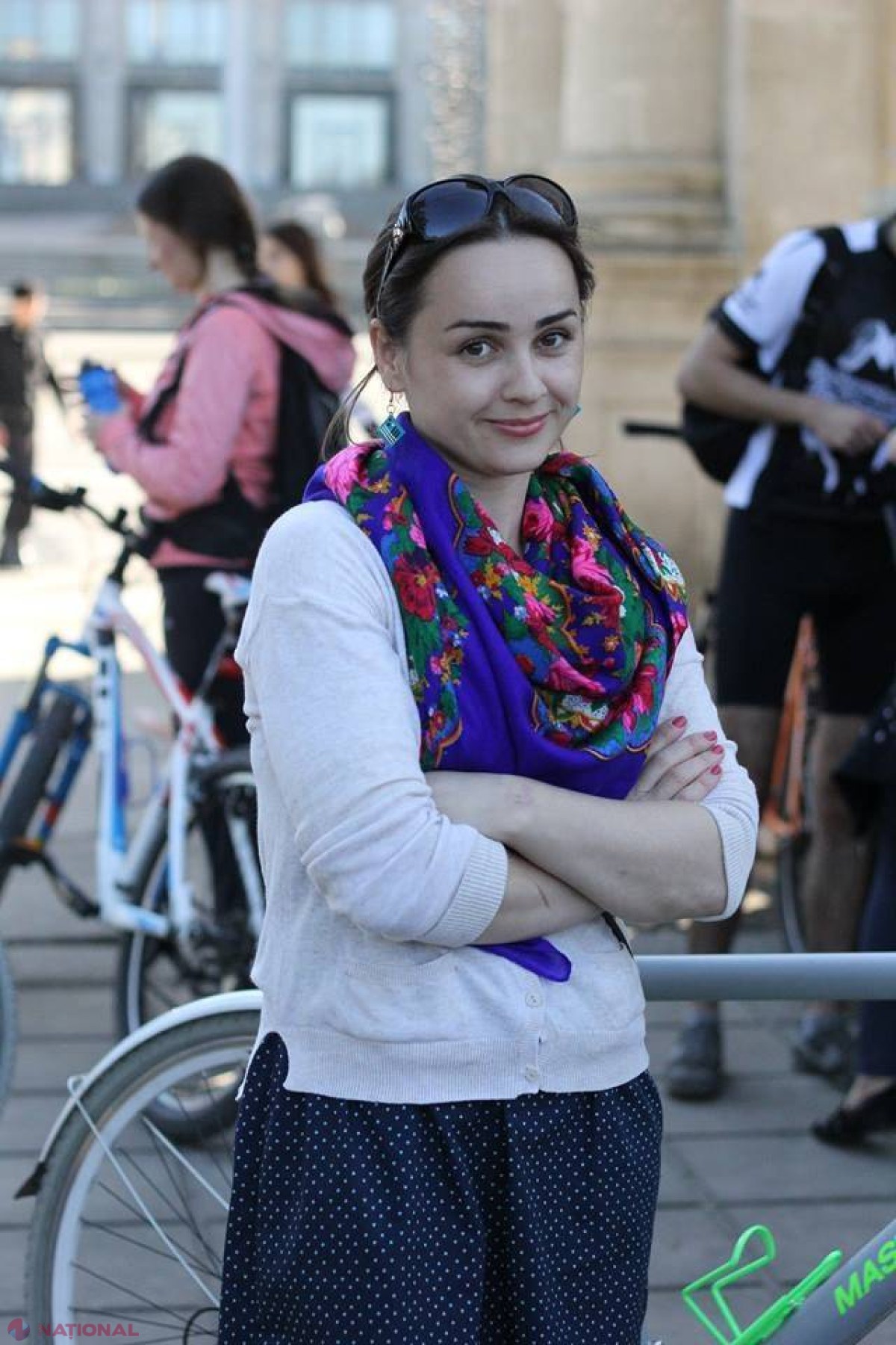Cicliste cu hainele pe dos! Cum s-au plimbat mai multe fete prin Chișinău