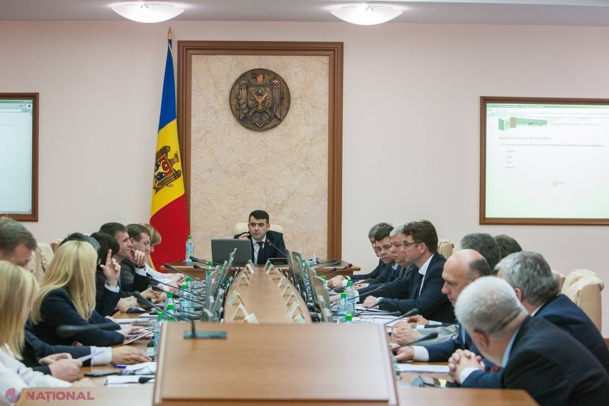 LIVE VIDEO // Premierul Gaburici prezintă RAPORTUL de activitate a Guvernului pentru 100 de ZILE