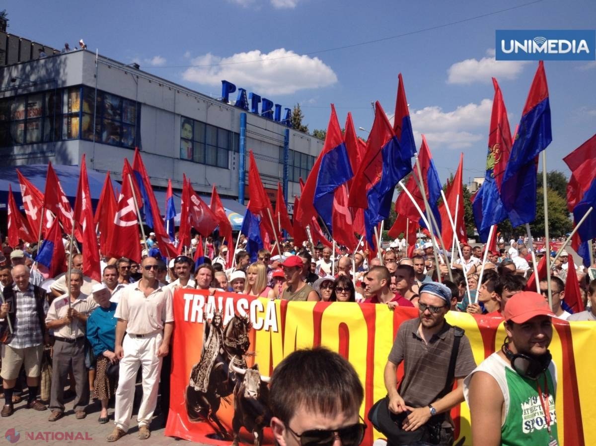 Democrații, de rând cu socialiștii și comuniștii, la un marș la Comrat