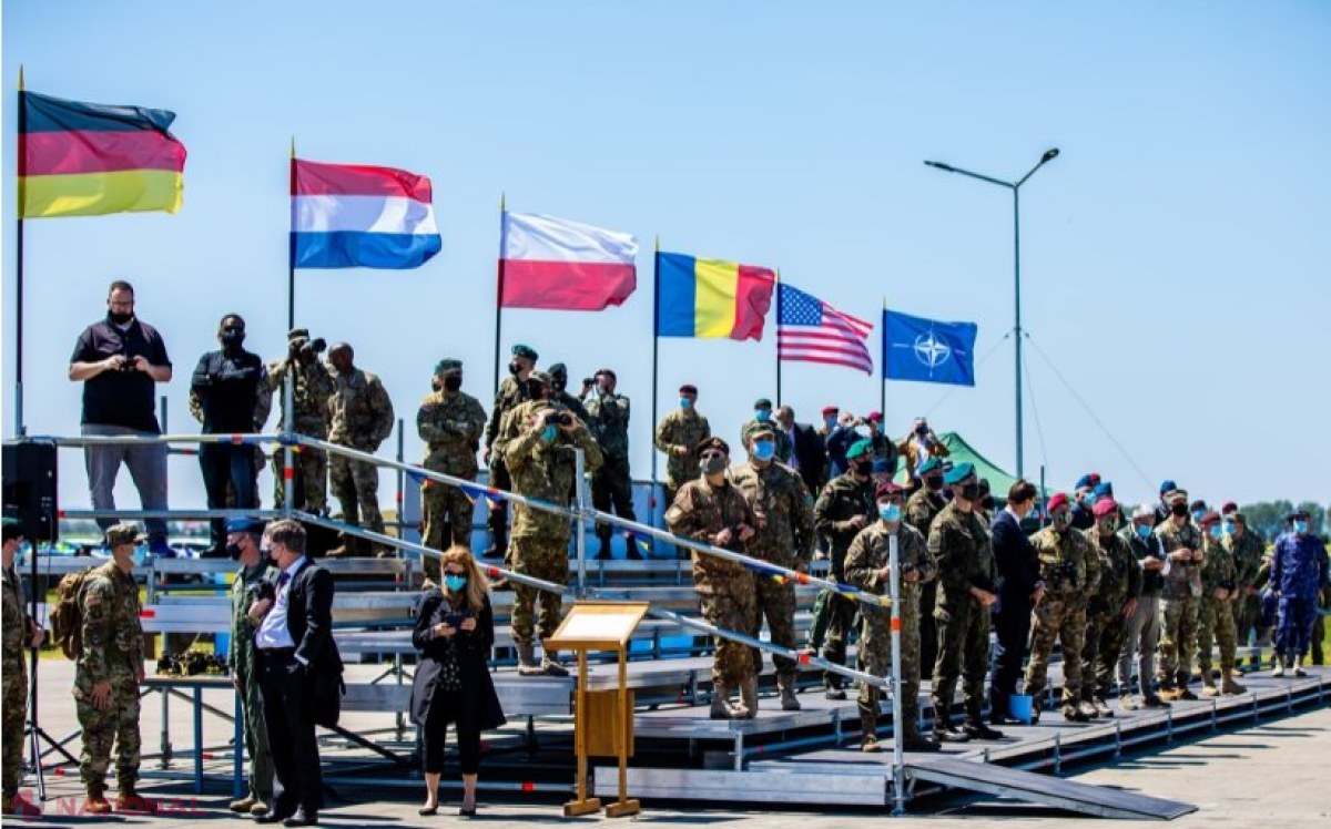 Defender Europe 21: A început în România cel mai exercițiu militar SUA în Europa. 1.000 de parașutiști americani, polonezi, olandezi și germani au aterizat în România