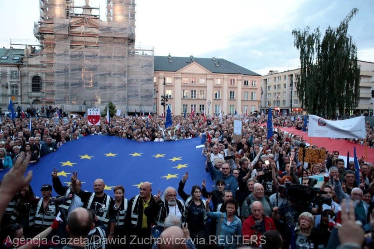 Reformă judiciară în Polonia: Elita judecătorilor iese la PROTESTE