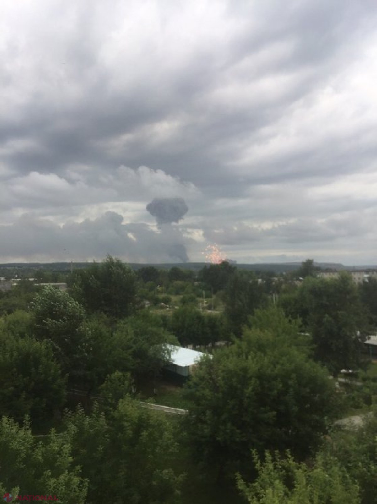 EXPLOZIE la un depozit de armament din Rusia: Cel puţin patru răniţi, inclusiv un copil