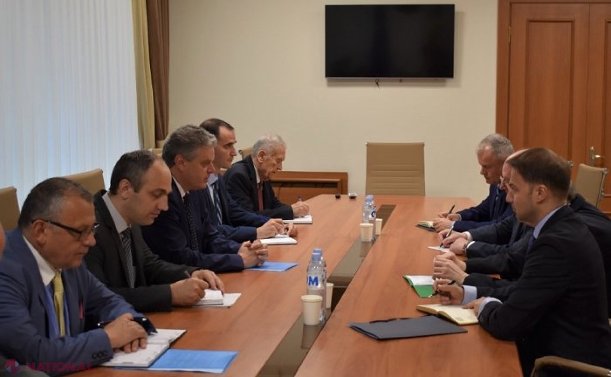 Oficial din Guvernul de la Chișinău, către Ambasadorul rus Vasnețov și Treapițîn: Multe declarații ale unor jurnaliști și persoane publice de la Moscova conțin „mesaje îngrijorătoare, chiar amenințătoare”, iar Tiraspolul strigă „independență”