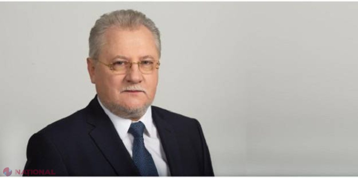 Un demnitar cu două case, două apartamente, două mașini de lux, colecții scumpe și pensie grasă se PLÂNGE pe salariul mic: Cere Parlamentului să aloce mai mulți bani