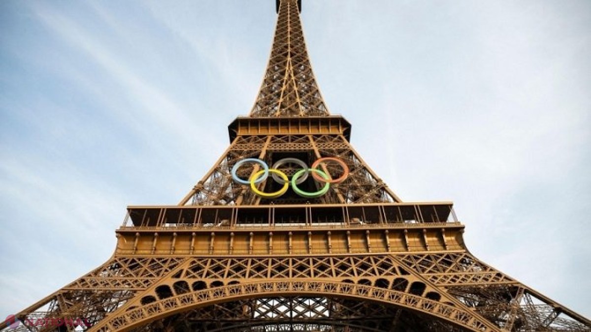 Inelele olimpice de pe Turnul Eiffel au fost demontate. Cu ce vor fi înlocuite  