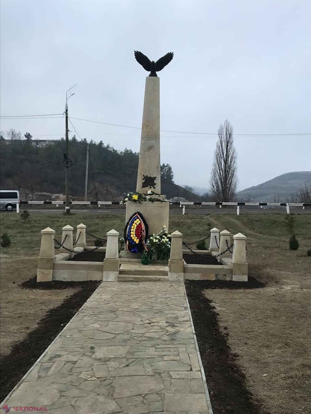 FOTO // Un monument dedicat eroilor căzuți în Primul Război Mondial, distrus de sovietici, restabilit la Rezina