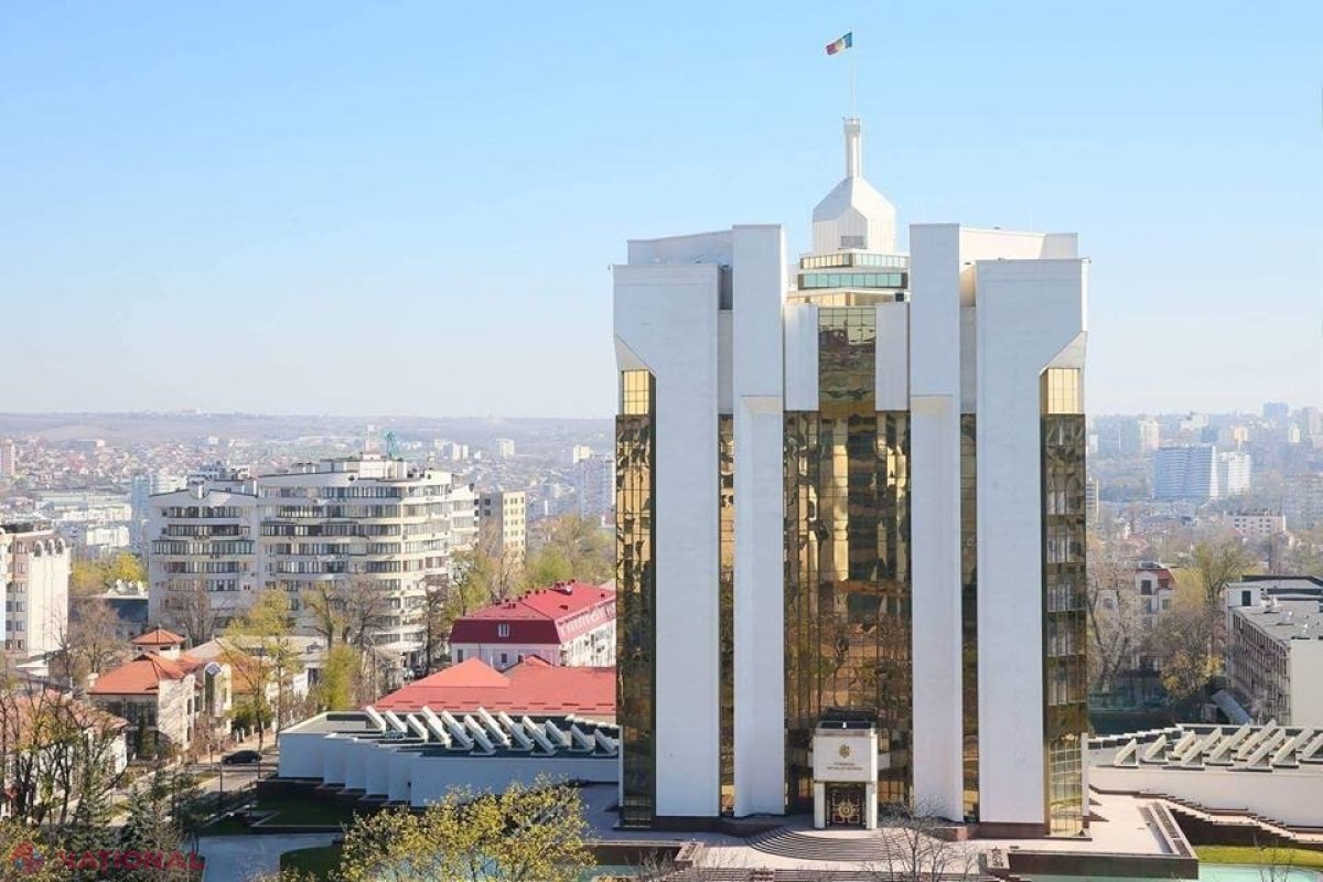 Maia Sandu se bucură de cea mai mare ÎNCREDERE din partea cetățenilor și ar câștiga un nou mandat de președinte al R. Moldova. Vestea proastă e că 51,9 la sută din cetățeni NU au încredere în nimeni sau nu vor să spună cu cine ar vota
