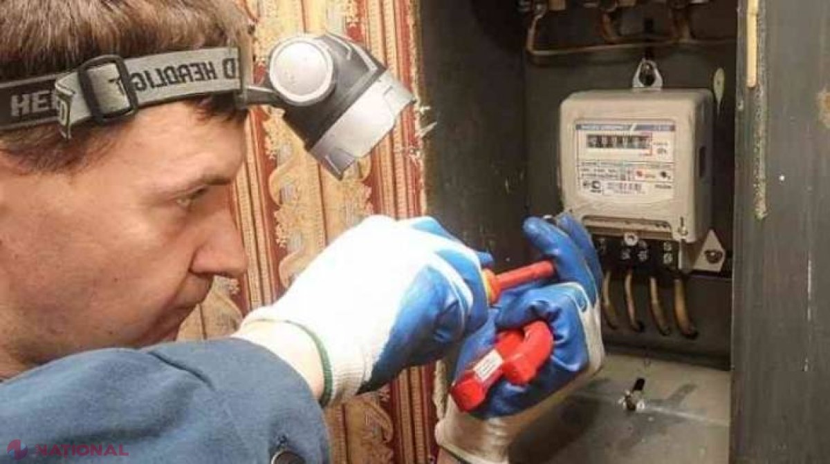 ATENȚIE, un nou tip de ESCROCHERIE. Moldovenii sunt ademeniți să cumpere un dispozitiv prin care „economisesc consumul de energie electrică”