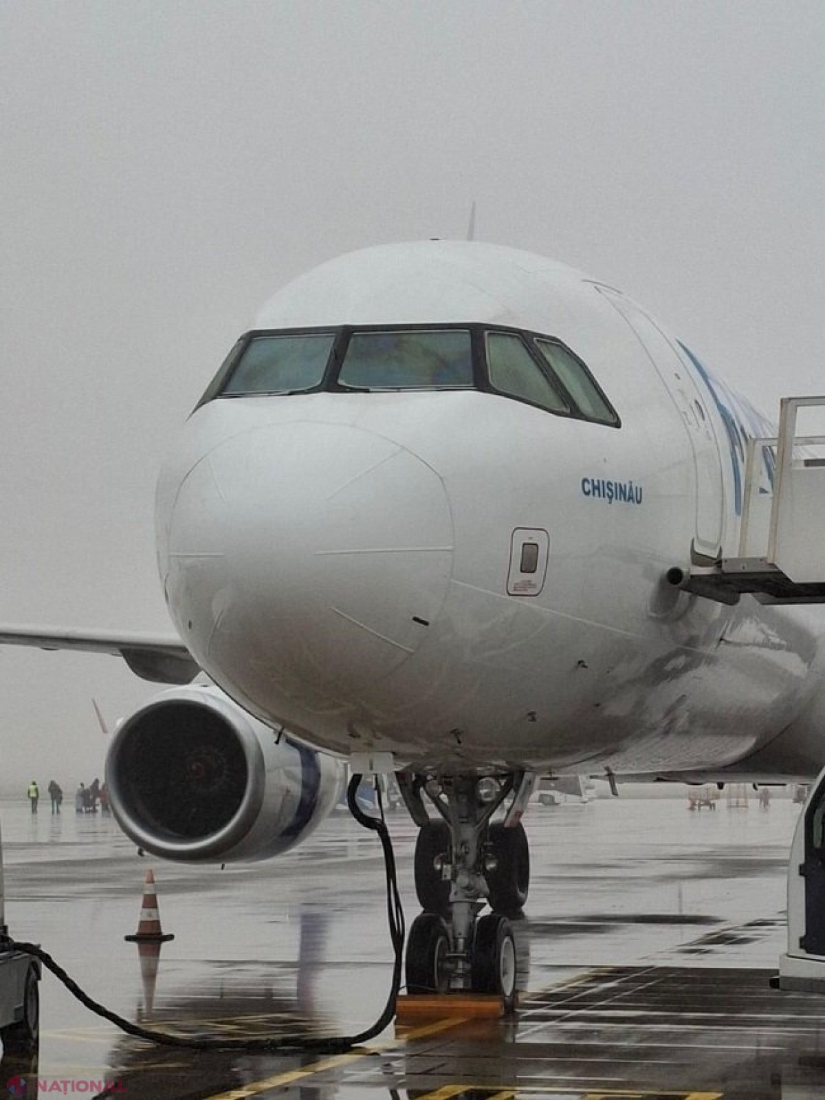Aterizări cu succes pe aeroportul din Chișinău, în condiții de ceață densă: Noul sistem de aterizare instrumentală, de mare ajutor