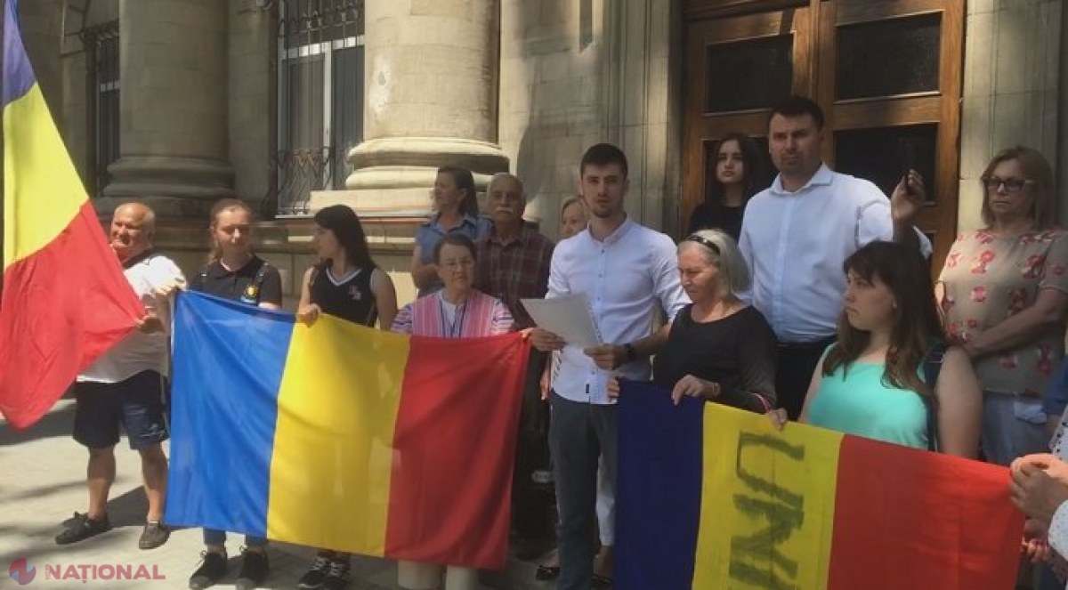 Protest la SIS: Unioniștii cer anularea intedicției aplicate lui George Simion, care nu mai are voie să intre în R. Moldova timp de cinci ani