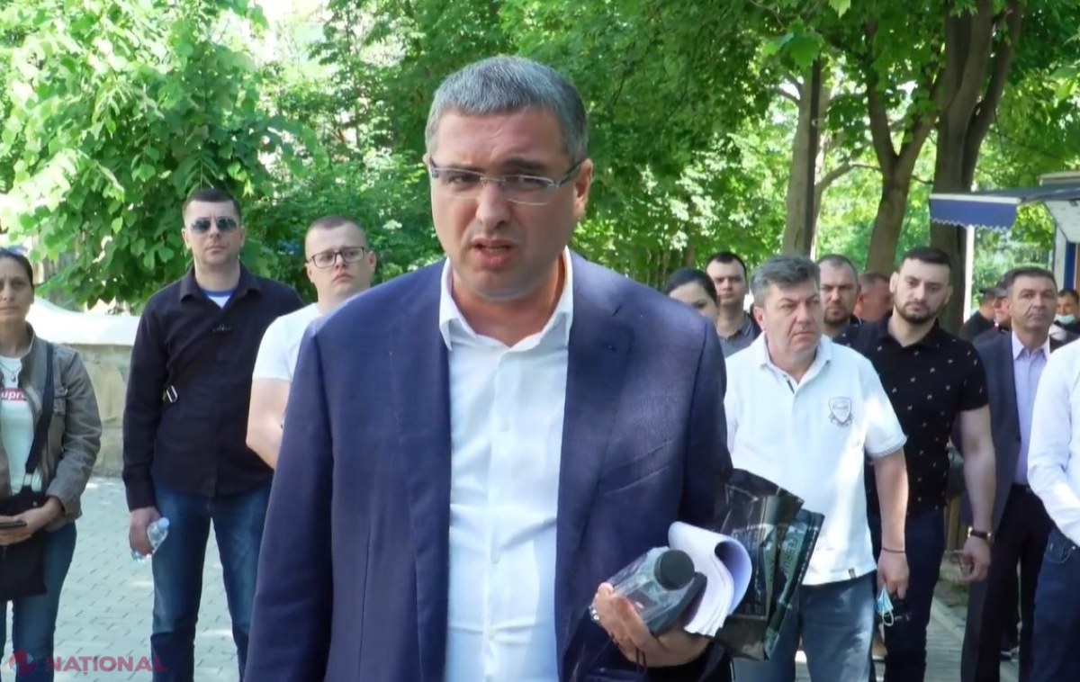 Planul de REZERVĂ al lui Dodon privind ANULAREA alegerilor parlamentare? „Cei cinci membri ai CEC, care au votat pentru organizarea a 139 de secții de votare peste hotare, sunt PRESAȚI să-și dea DEMISIA”