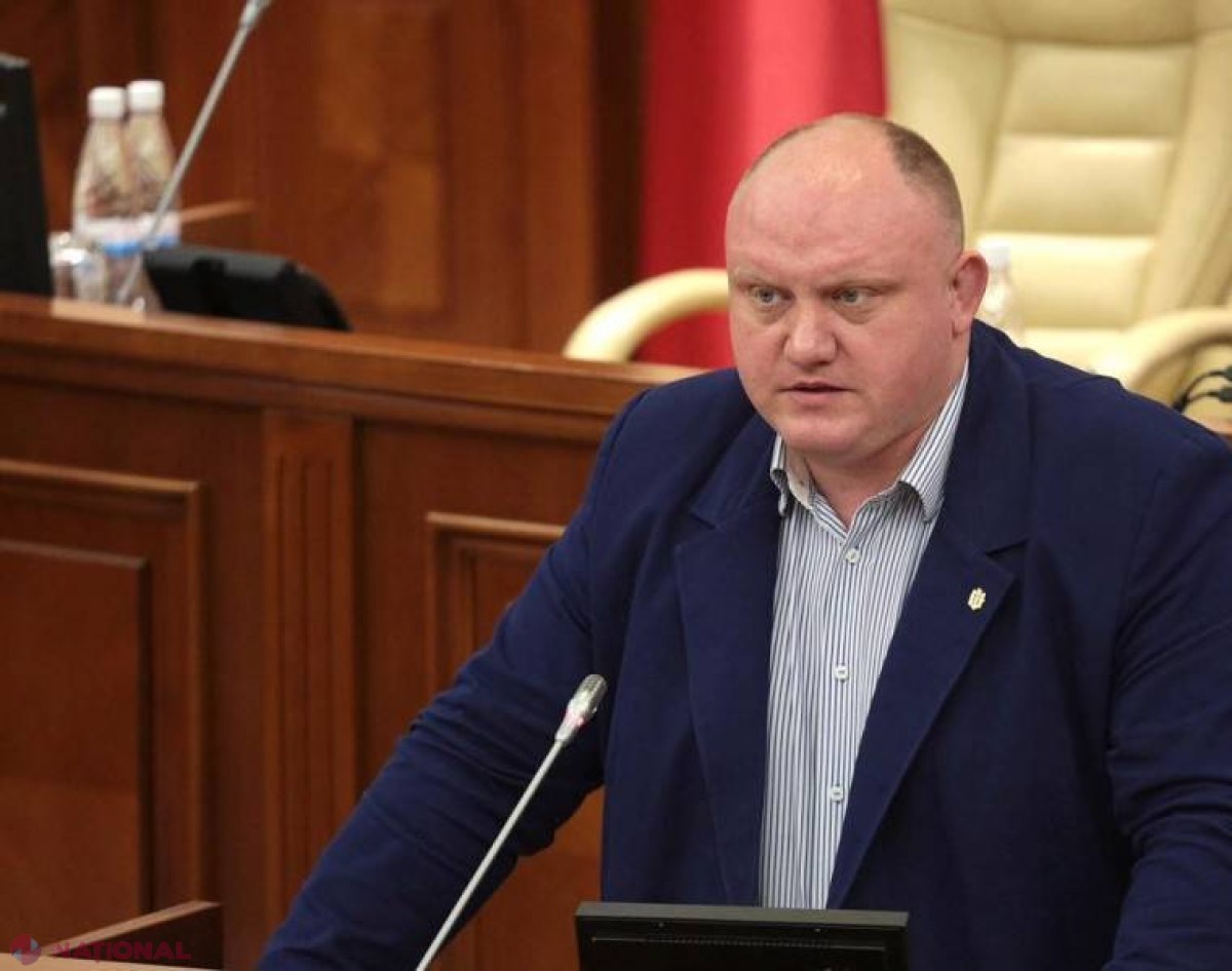 Socialiștii susțin că democrații s-au speriat de „proteste în masă” și au cedat