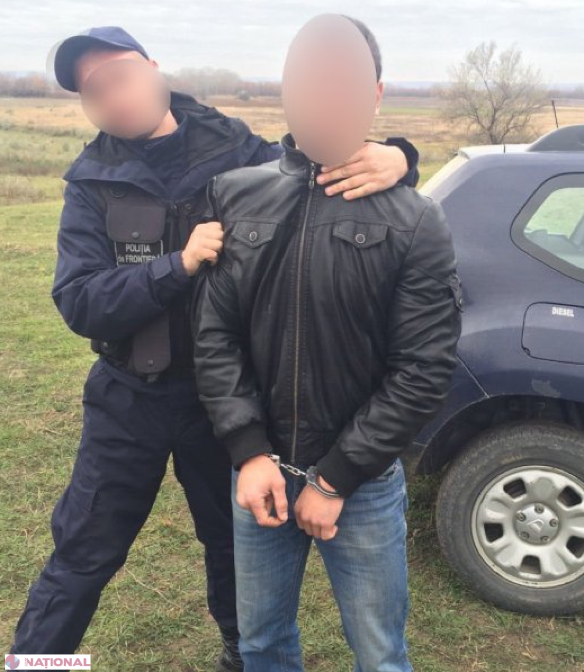 Doi tineri REȚINUȚI la frontieră. Aveau asupra lor obiecte ISLAMICE și o grenadă