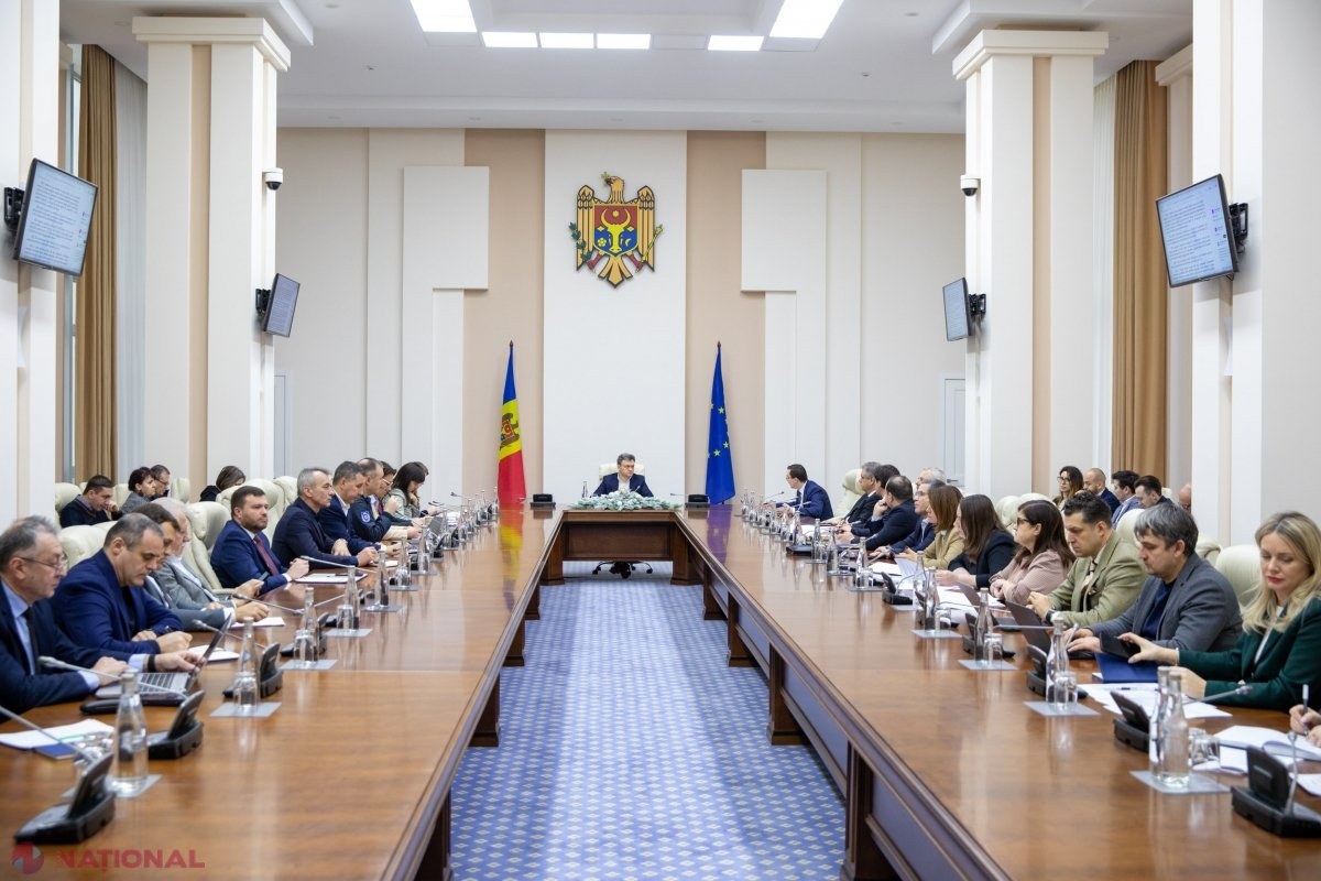 CSE, măsuri URGENTE pentru a nu admite deconectarea energiei electrice după 1 ianuarie 2025. Unele întreprinderi își vor schimba PROGRAMUL de lucru, iar administratorii clădirilor publice și unităților comerciale vor limita iluminatul cu 30%