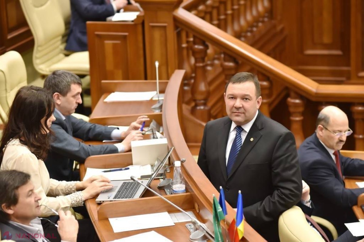 Reflecţiile unui deputat pe ultimă sută de metri a campaniei electorale. Cum poate fi oprit Dodon