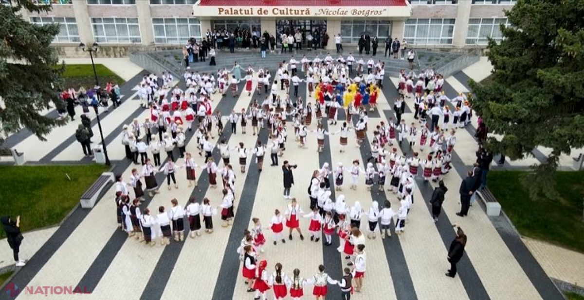 VIDEO // Horă a Unirii spectaculoasă la Cahul, pentru a marca evenimentul istoric de acum 107 ani