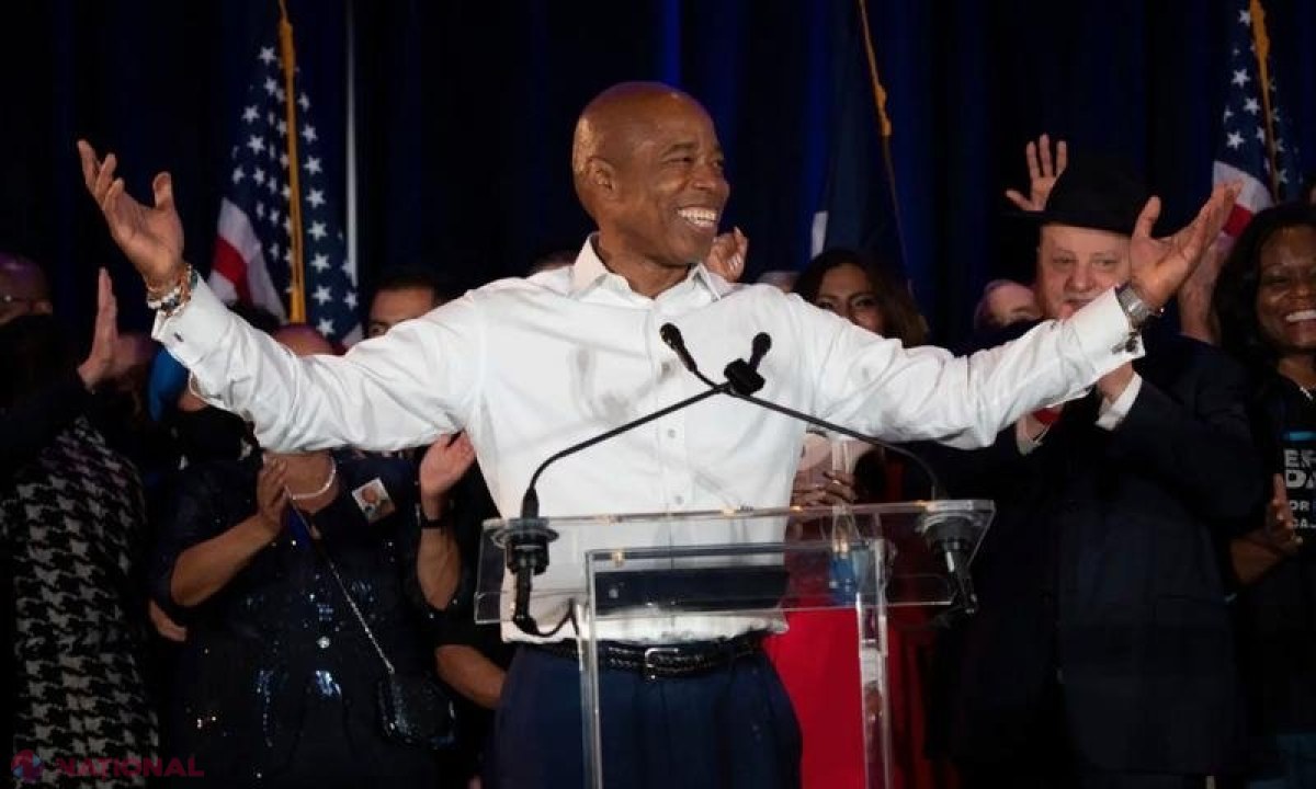 Un fost polițist afro-american a fost ales primar al New-York-ului