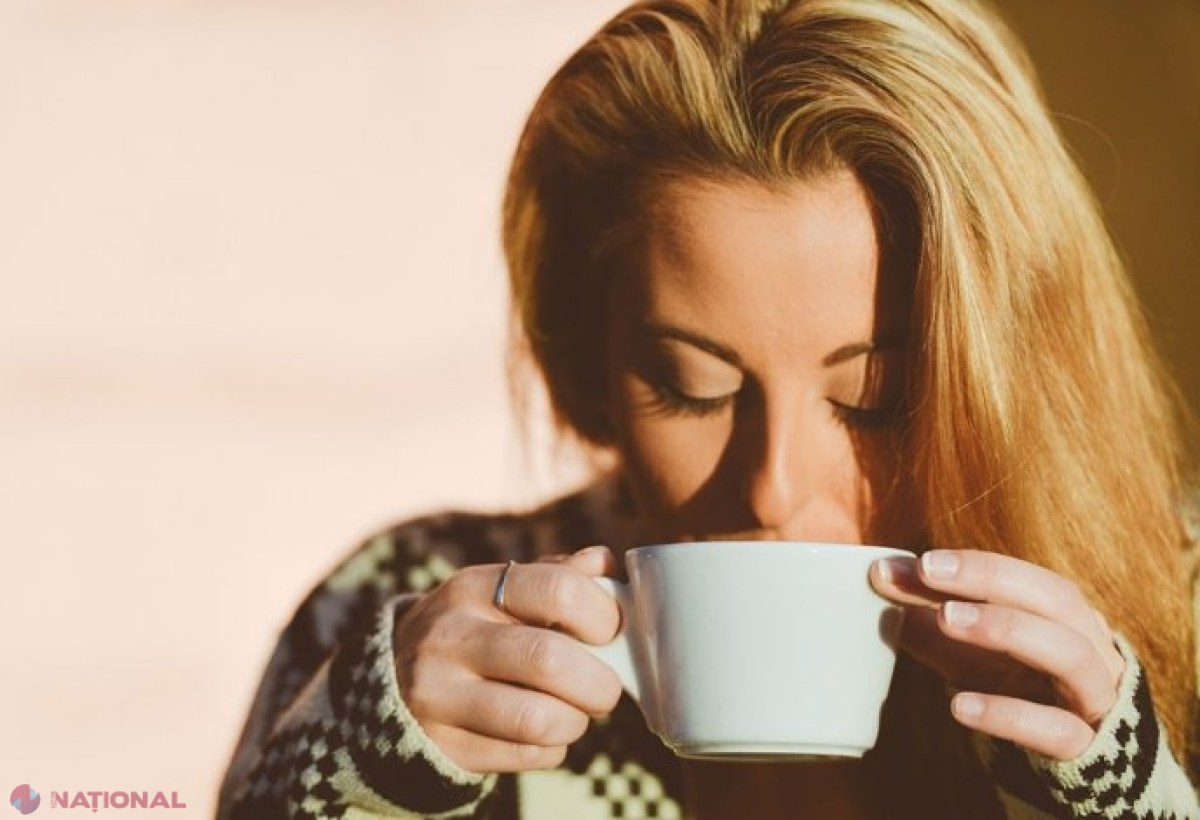 Femeile care beau o anumită cantitate de cafea pe zi ar putea avea mai puţină grăsime corporală