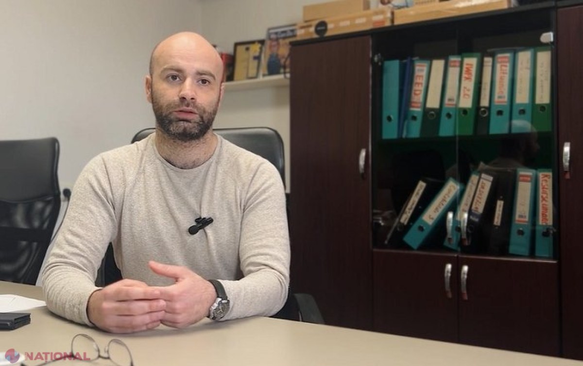 VIDEO // Expert militar: Bucata de dronă cu 50 de kg de explozibil care a căzut pe teritoriul R. Moldova putea distruge în totalitate o casă sau avaria serios un bloc de locuit, dacă ar fi căzut peste o localitate