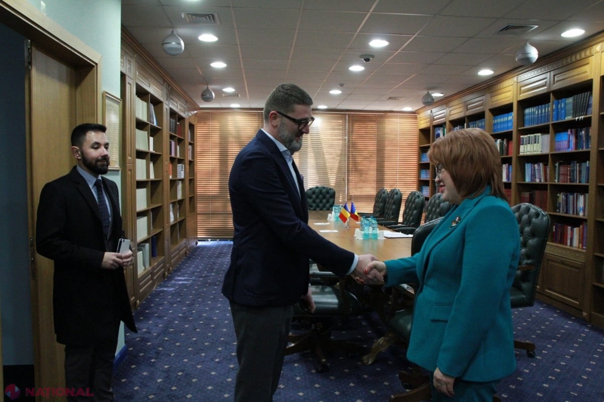 Ambasadorul României, întrevedere cu președinta Curții Constituționale, Domnica Manole: „România rămâne ferm ancorată în sprijinirea Chișinăului pentru finalizarea reformelor inițiate”