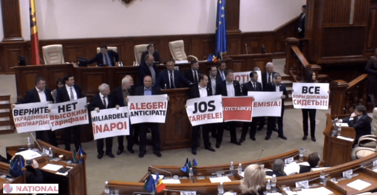 Socialiștii au BLOCAT tribuna Parlamentului. Candu, chemat „la covor”