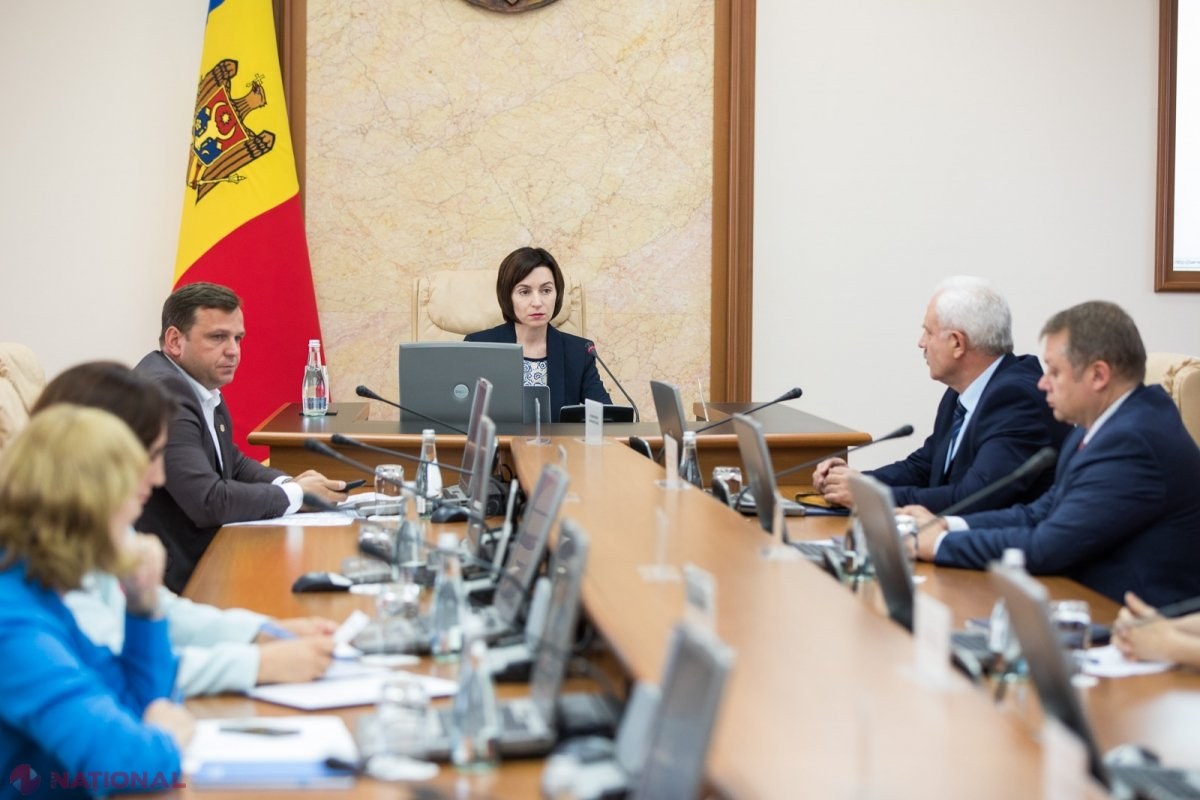 Aviz NEGATIV de la Guvern pentru proiectul privind acordarea a câte 600 de lei pentru pensionarii cu o pensie mai mică de 2 000 de lei: „Promisiuni, care nu erau acoperite financiar”. Replica lui Filip: „În curând toți vor vedea că regele e gol”
